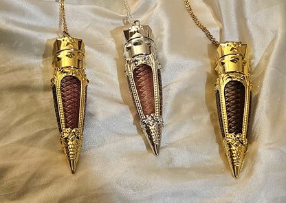 Liquid Lipstick | Renaissance Liquid Lipstick Necklace | Gold